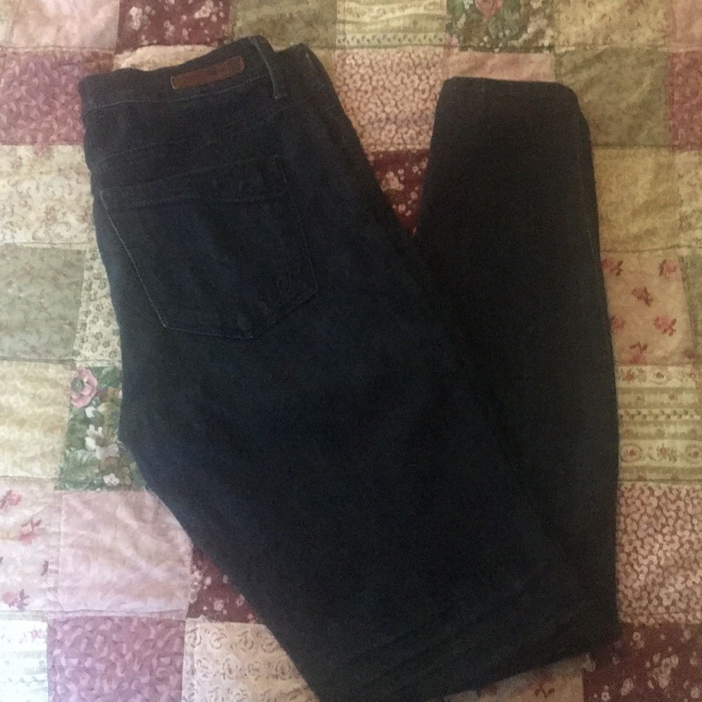 Women’s Express straight leg stretch jeans